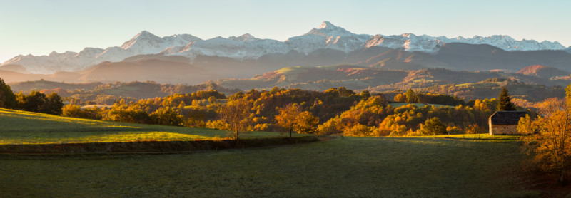 Chaîne des Pyrénées depuis Artigehus Chaîne des Pyrénées depuis Artigehus